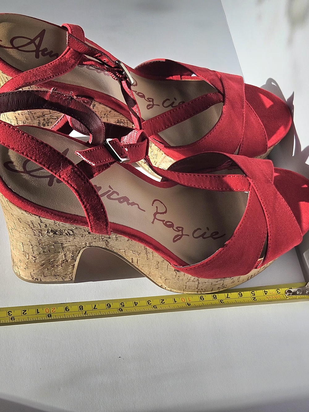 American Rag Cie Red Faux Suede Platform Wedge Sandals Cork Heel Size 10W Wide - Picture 2 of 13
